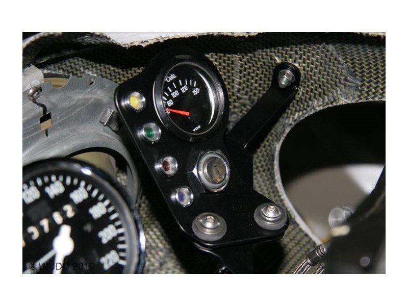 Tachometer, Zündschloss und Kontrollampeneinbau