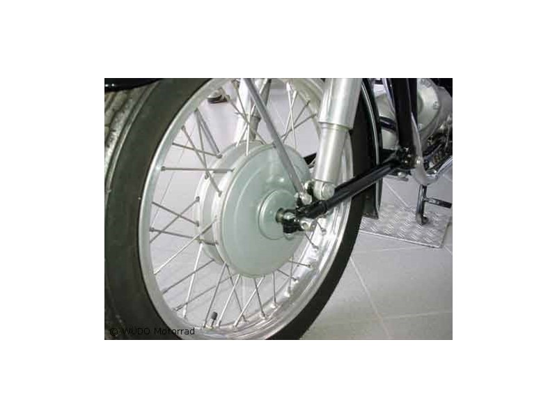 Naben gestahlt, neu gelagert, Felgen poliert und
mit VA-Speichen neu eingespeicht