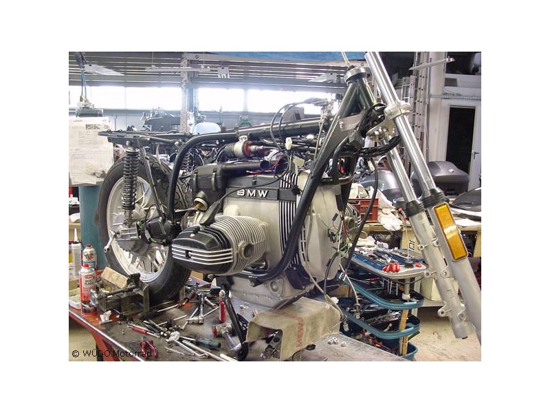 Stück für Stück zum kompletten Motorrad