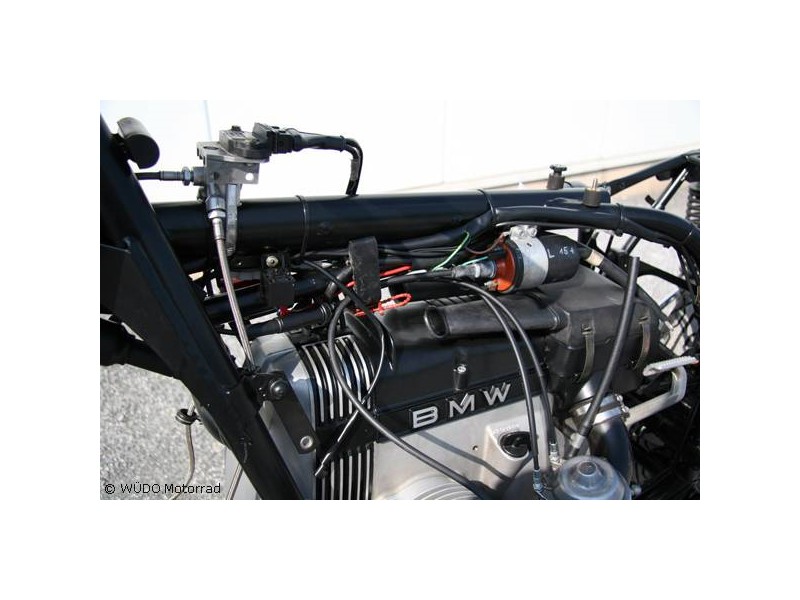 Züge und Elektrik verlegen