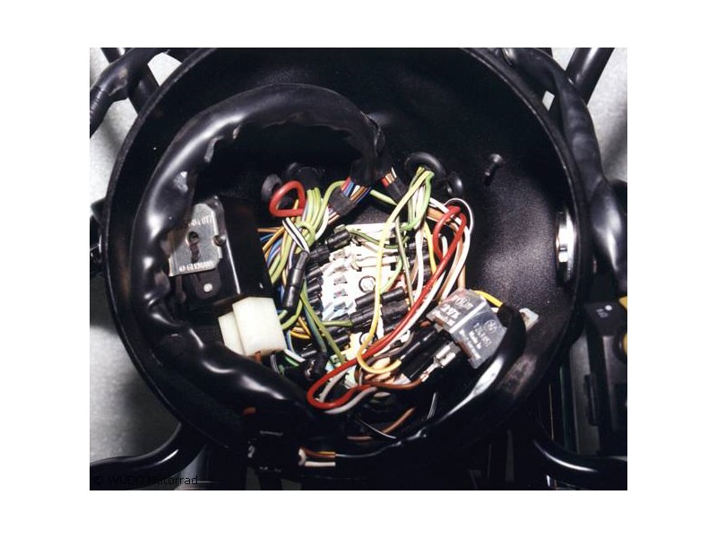 Aufgeräumtes Scheinwerfer Innenleben