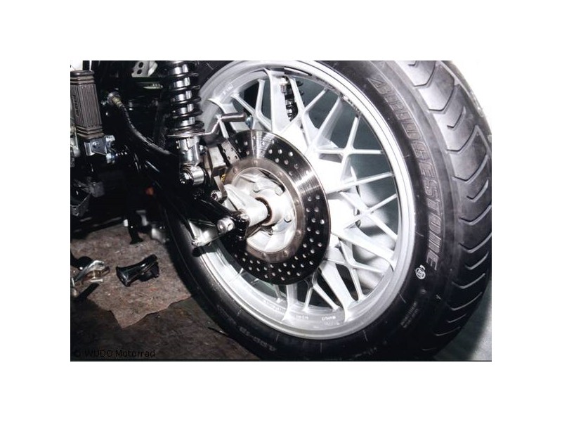 Räder, Radlager, Reifen, alles fertig